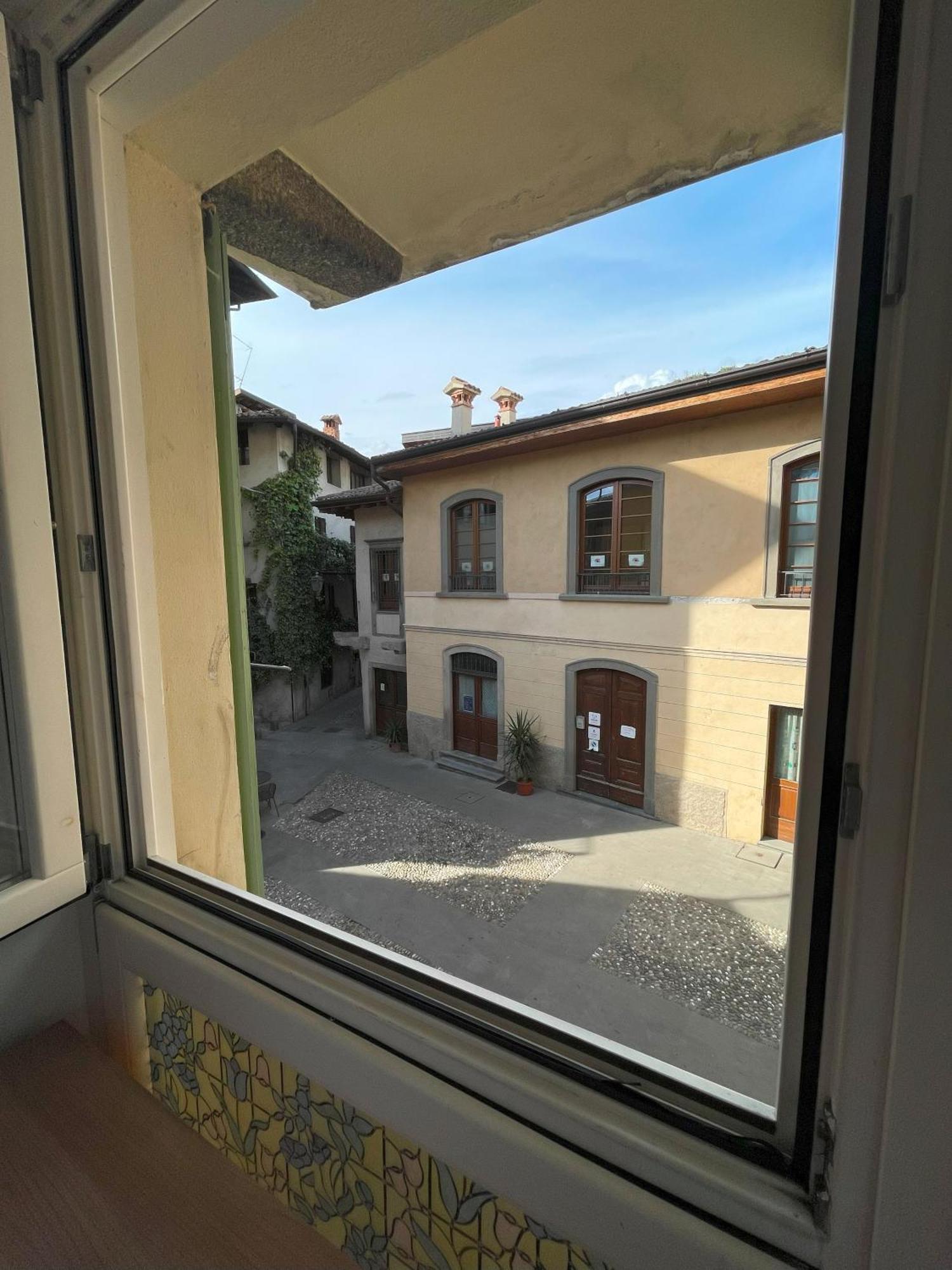 فيلا Casa Berlai, Bilocale Sul Lago بيسوني المظهر الخارجي الصورة